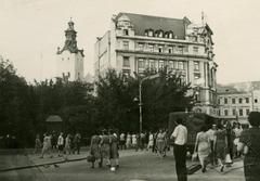 Вид площі Міцкевича