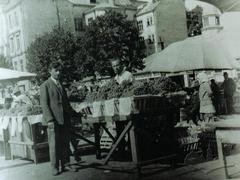 Ринок на Театральній площі