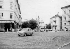 Вид з площі Міцкевича на плошу Галицьку