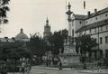 Колона Св. Яна з Дуклі у сквері перед бернардинським костелом