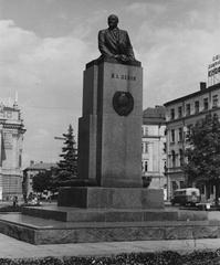 Вид на пам'ятник В.Леніну
