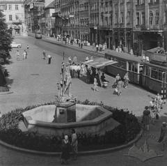 Південний бік площі Ринок