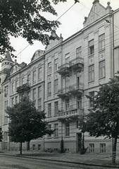 Вулиця Бандери, 20-22