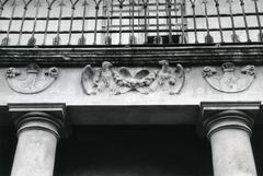 Decor of the building at Bandery Street