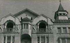 Фасад будинку - Вулиця Бандери, 24