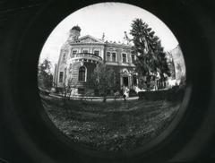 Будинок Національного музею у Львові(колишня вілла Дуніковського) на вул. Драгоманова, 42
