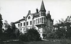 Villa at 73 Doroshenka st. Photo reproduction 