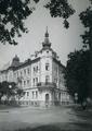 Building at 6 Parkova St. 
