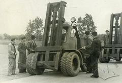 Львівський завод автонавантажувачів