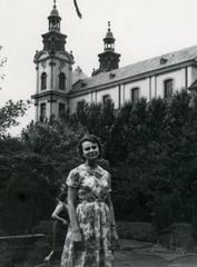 Woman against the background of the organ music hall