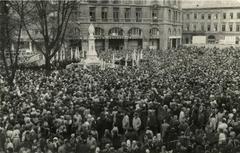 Opening the statue of Virgin Mary at Mitskevych square