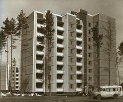 9 floors apartment building