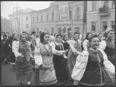 37 річниця Жовтня м. Жданов
