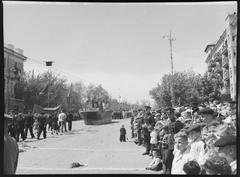 1 травня 1951 р. та меморіальна дошка