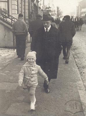 Яніна Гешелес