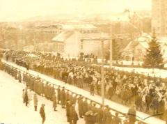 Procession to Glory Hill on Lychakivska Street