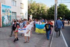 Учасники урочистої ходи на День вишиванки