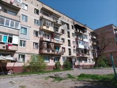 Житловий будинок з пошкодженнями