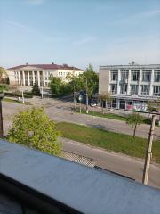 Вид з вікна на проспект Хіміків