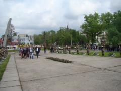 Покладання квітів