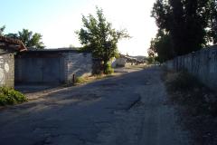 Гаражі та старе кладовище