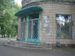 Колишній магазин "Космос"