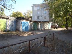 У дворі