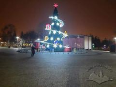 Різдвяна ялинка, парк "Веселка"