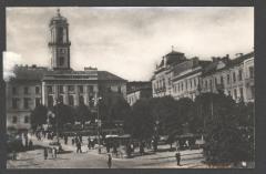 Центральна площа. Чернівці