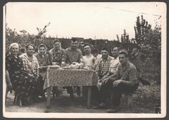 Родина Логвинових та Потримай