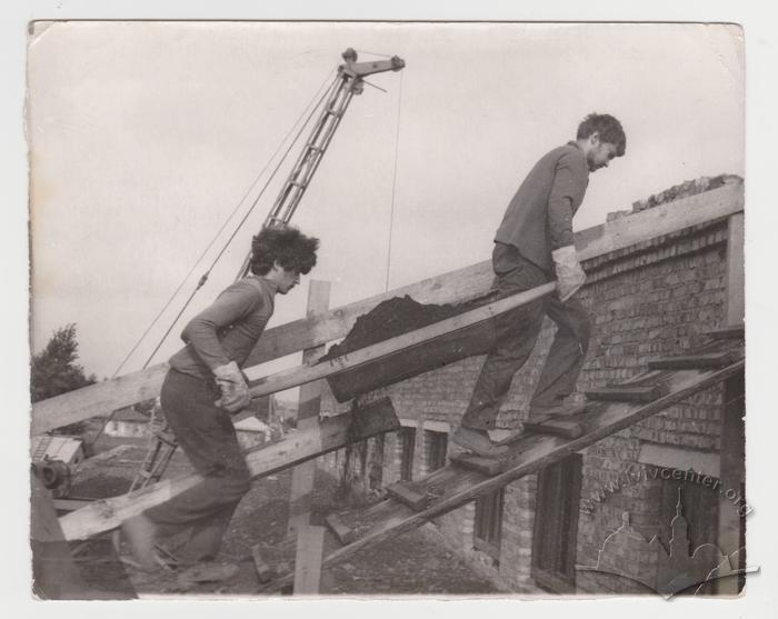 Construction team 1